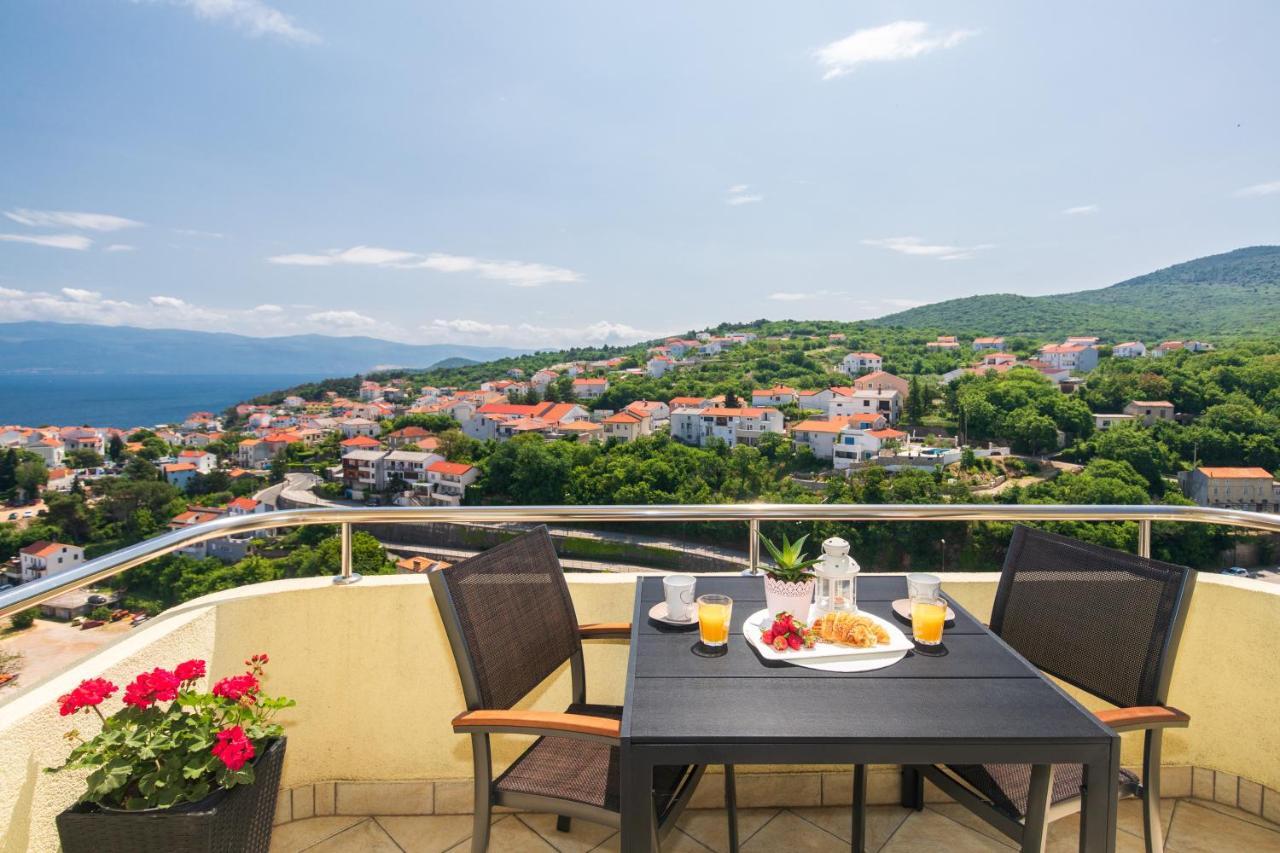 Apartman Jelena Vrbnik Exterior photo