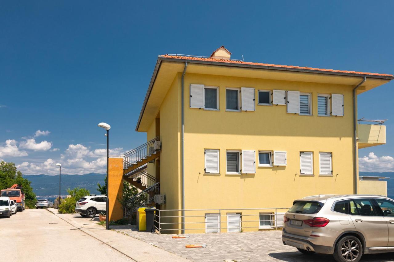 Apartman Jelena Vrbnik Exterior photo